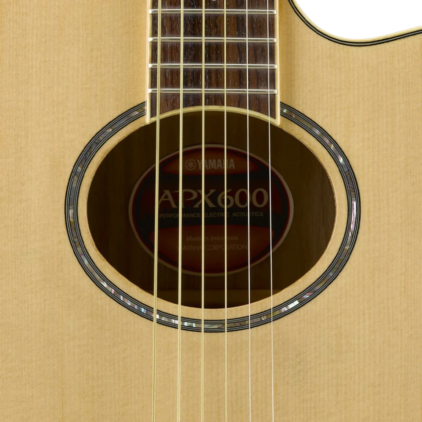 Guitarra Electroacústica Yamaha APX600 Natural