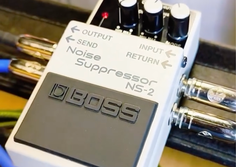 El problema del “hum” y cómo eliminarlo con el BOSS NS-2 🎸⚡